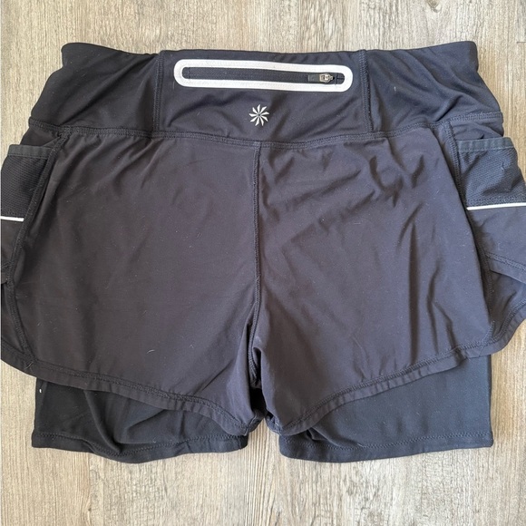 Athleta Black 2 in 1 Short Size Small - Picture 4 of 5